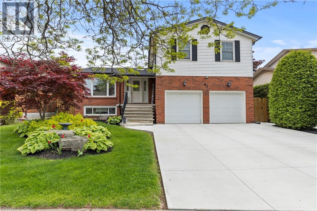 61 SEATON PLACE Drive, Stoney Creek, Ontario