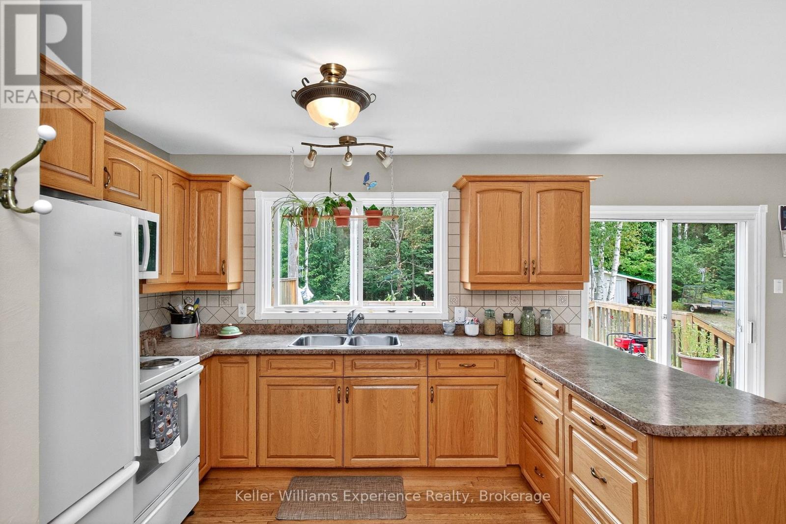 12 Kilpper Drive, South River, Ontario  P0A 1X0 - Photo 15 - X12376698