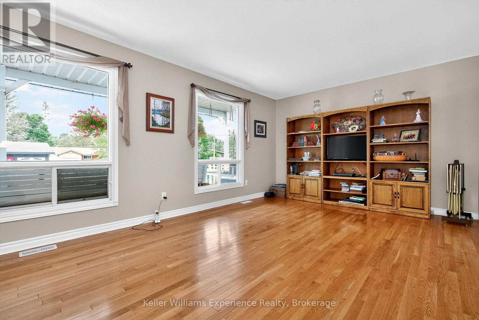 12 Kilpper Drive, South River, Ontario  P0A 1X0 - Photo 7 - X12376698