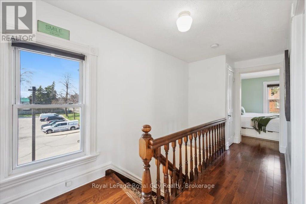 572 Woolwich Street, Guelph, Ontario  N1H 3Y2 - Photo 24 - X12376713