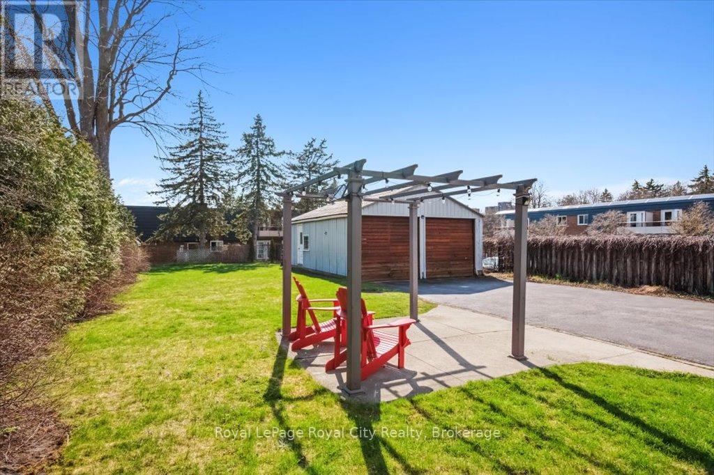 572 Woolwich Street, Guelph, Ontario  N1H 3Y2 - Photo 38 - X12376713