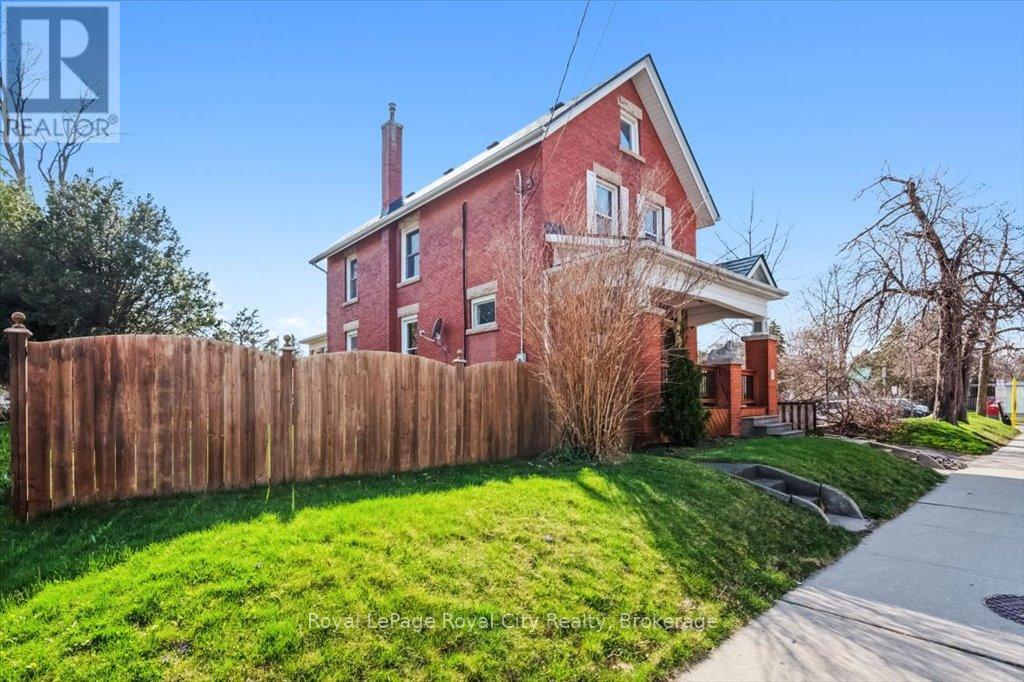 572 Woolwich Street, Guelph, Ontario  N1H 3Y2 - Photo 5 - X12376713