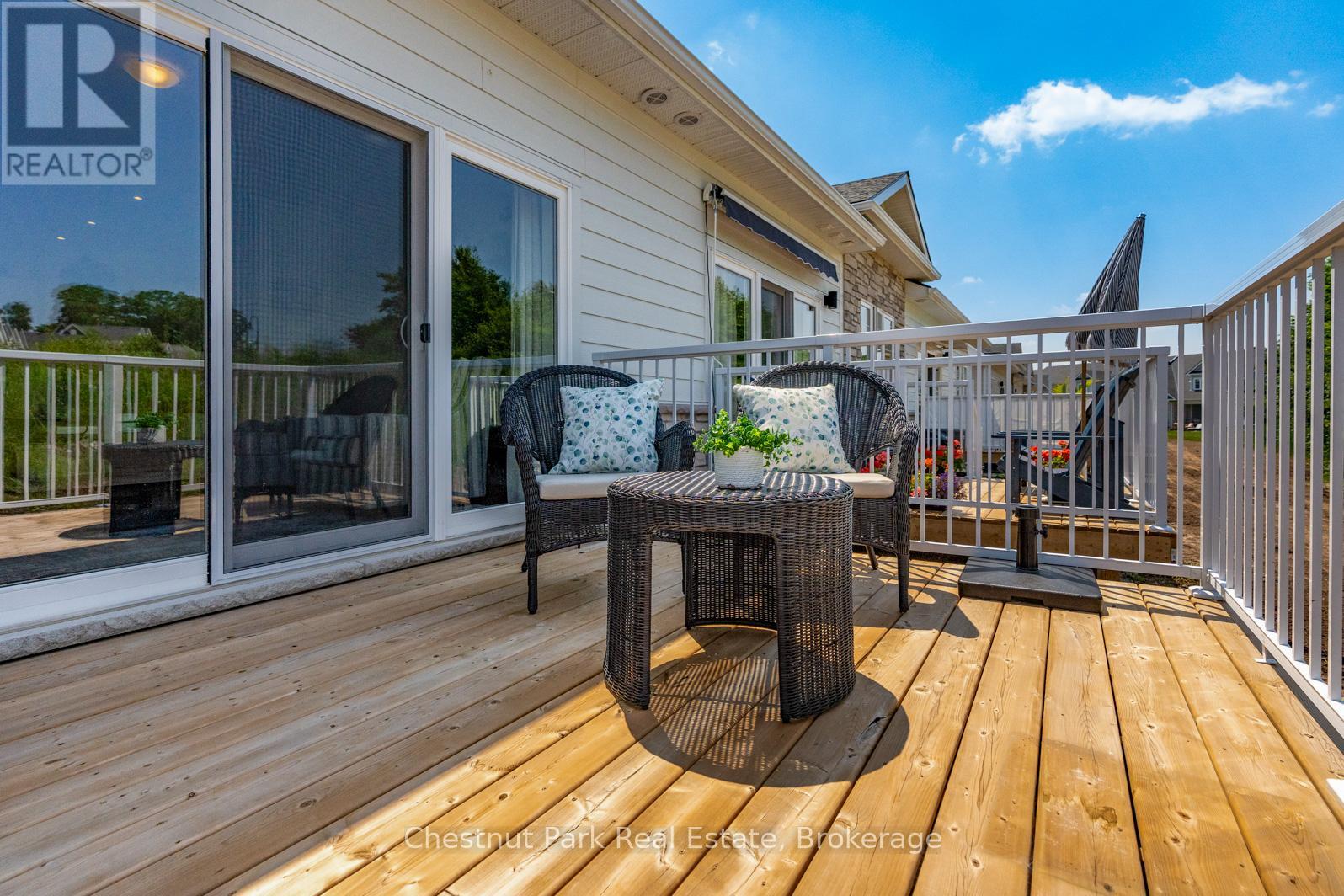 161 Hawthorn Crescent, Georgian Bluffs, Ontario  N0H 1S0 - Photo 17 - X12376717