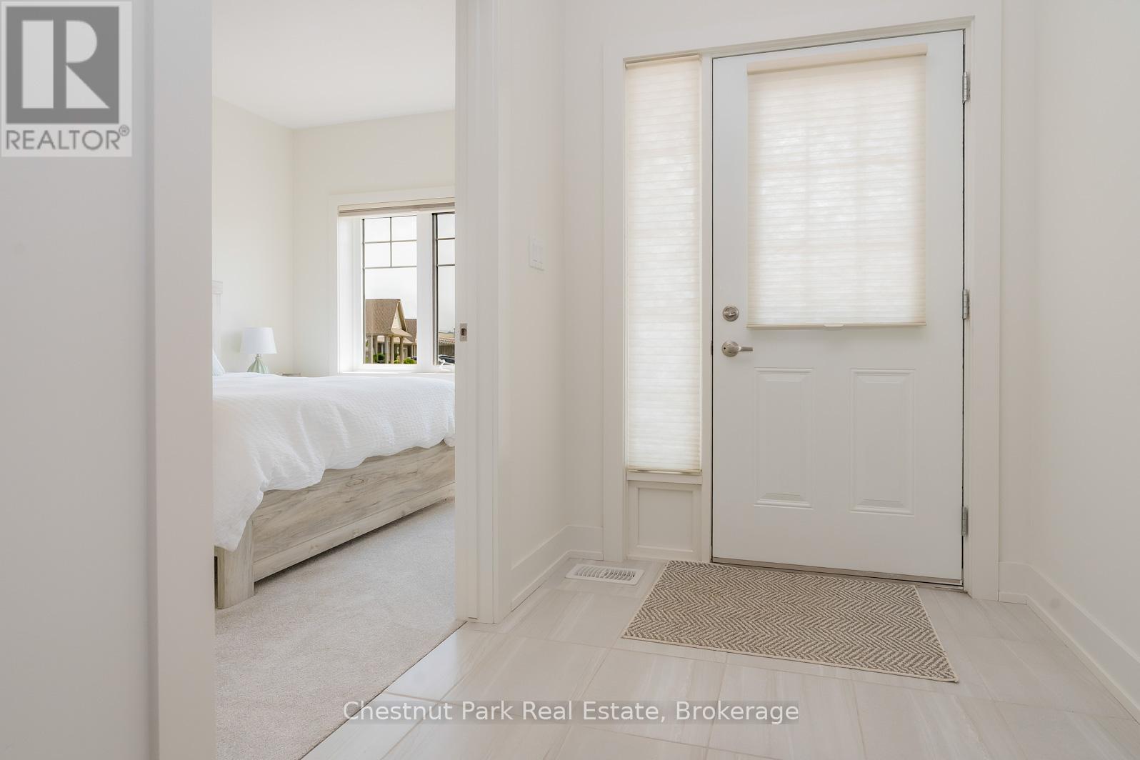 161 Hawthorn Crescent, Georgian Bluffs, Ontario  N0H 1S0 - Photo 27 - X12376717