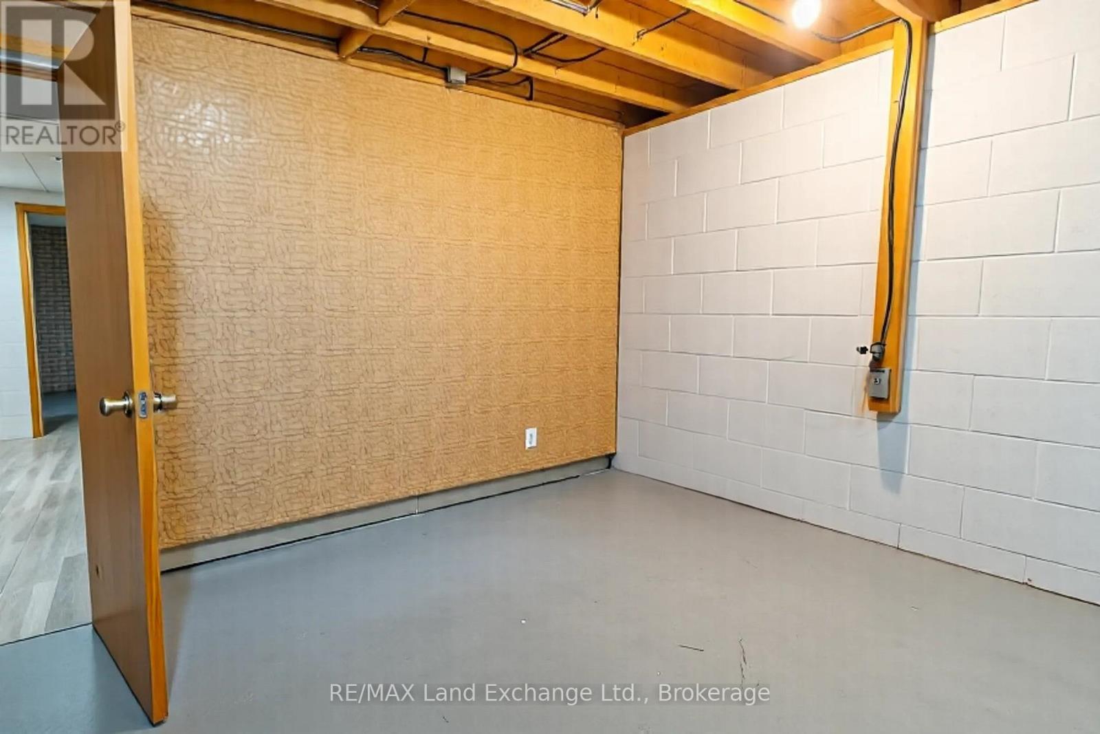 795 Green Street, Saugeen Shores, Ontario  N0H 2C4 - Photo 34 - X12376833