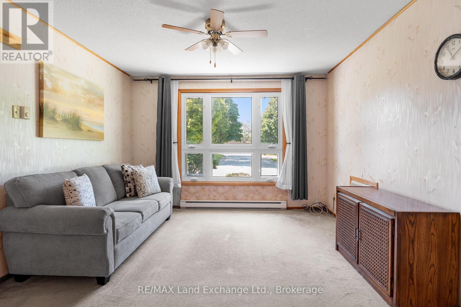 795 Green Street, Saugeen Shores, Ontario  N0H 2C4 - Photo 7 - X12376833