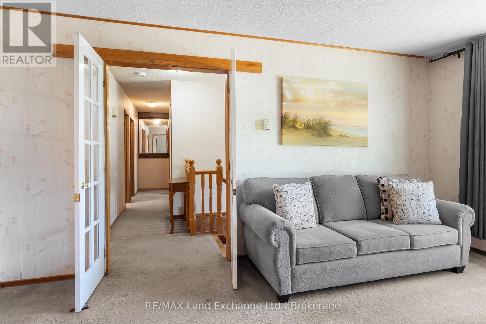 795 Green Street, Saugeen Shores, Ontario  N0H 2C4 - Photo 8 - X12376833