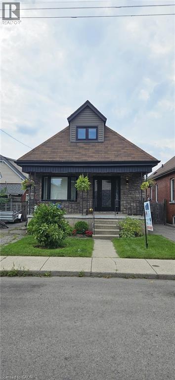 65 TUXEDO Avenue N, Hamilton, Ontario