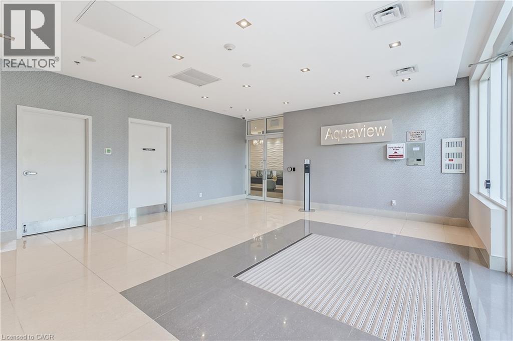 3865 Lake Shore Boulevard W Unit# 320, Toronto, Ontario  M8W 0A2 - Photo 3 - 40764943