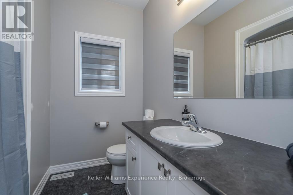 40 Lindale Avenue, Tiny, Ontario  L9M 0J2 - Photo 13 - S12376942