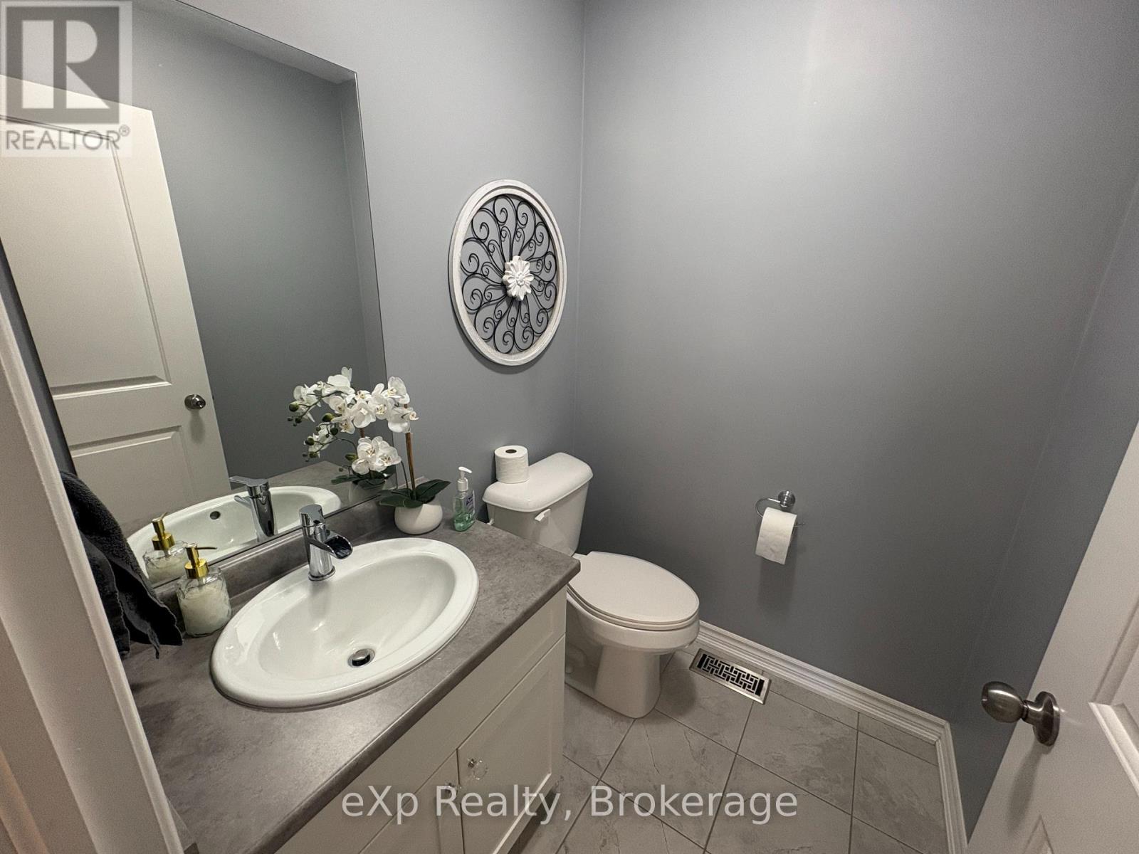 343850 North Line, West Grey, Ontario  N0C 1K0 - Photo 8 - X12376865