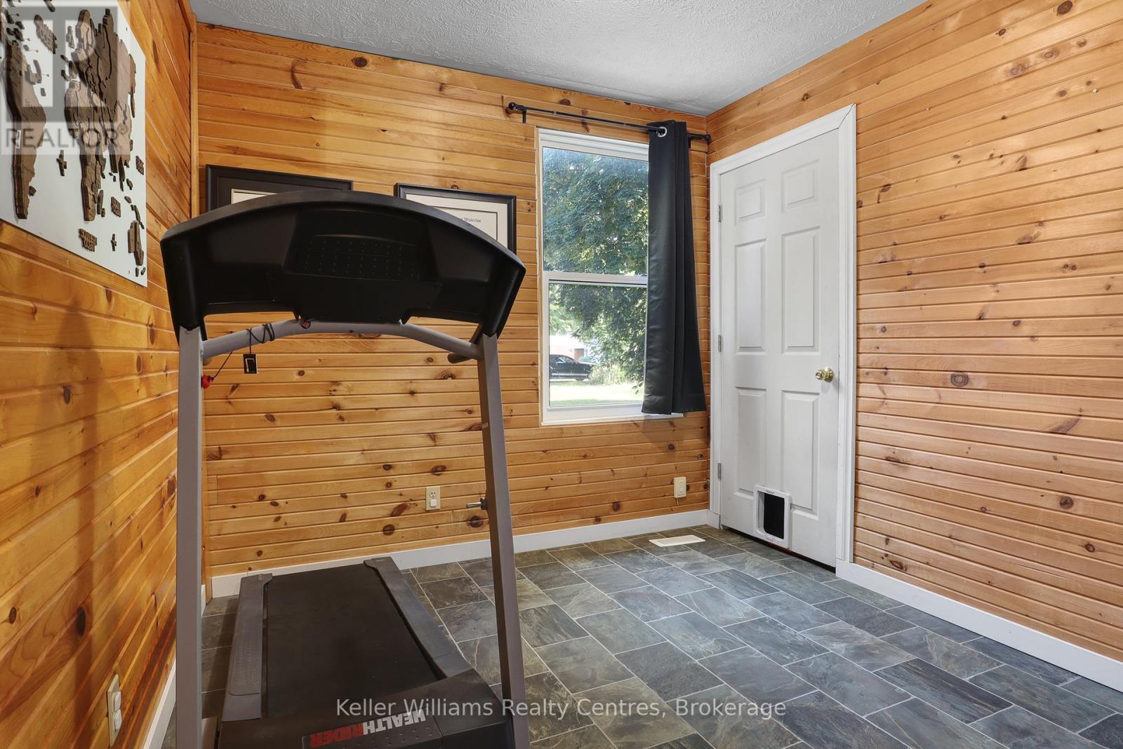 31 Yonge Street S, Arran-Elderslie, Ontario  N0H 2N0 - Photo 26 - X12376875