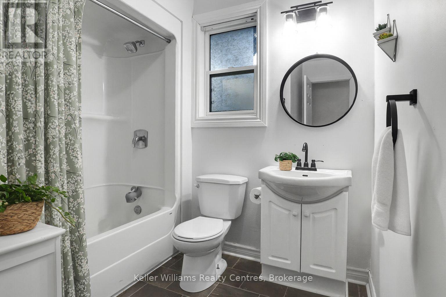 31 Yonge Street S, Arran-Elderslie, Ontario  N0H 2N0 - Photo 6 - X12376875