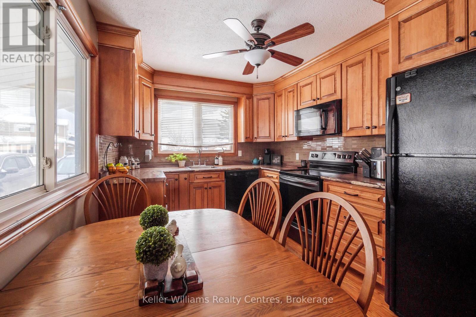 973 15th St A E Street, Owen Sound, Ontario  N4K 1Y2 - Photo 12 - X12376924
