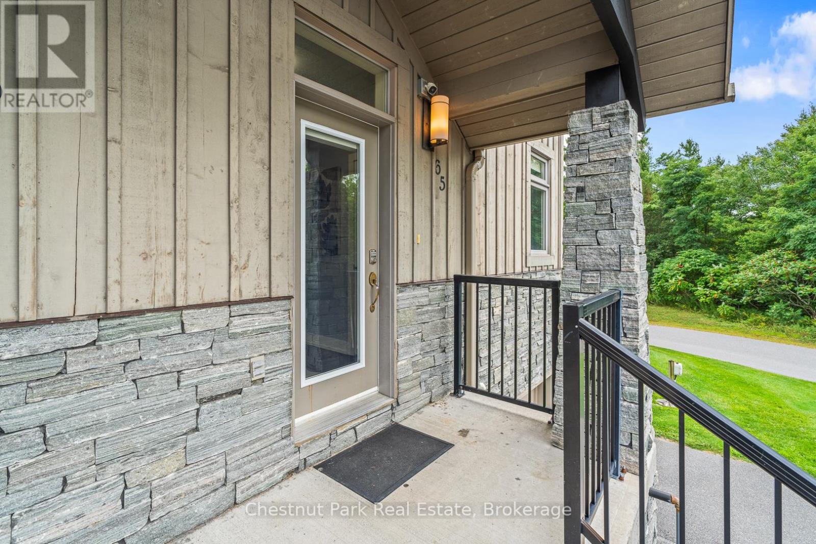 65 Rockmount Crescent, Gravenhurst, Ontario  P1P 0A6 - Photo 4 - X12376955