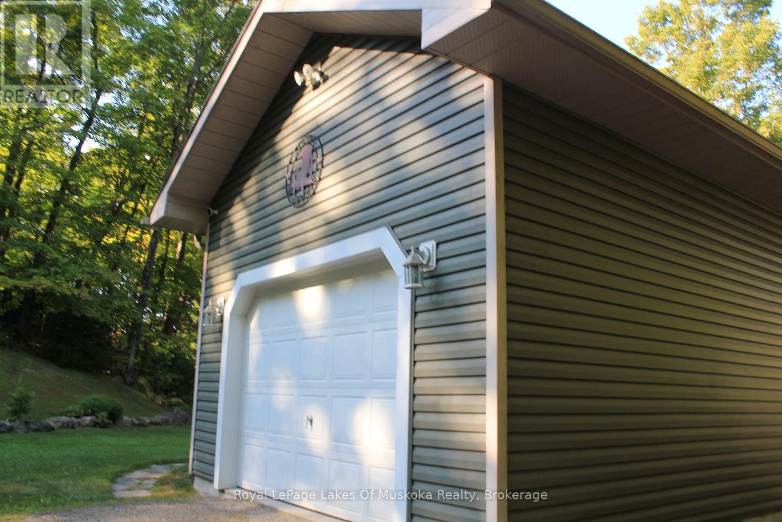 340 Wurm Road, Magnetawan, Ontario  P0A 1P0 - Photo 41 - X12379168