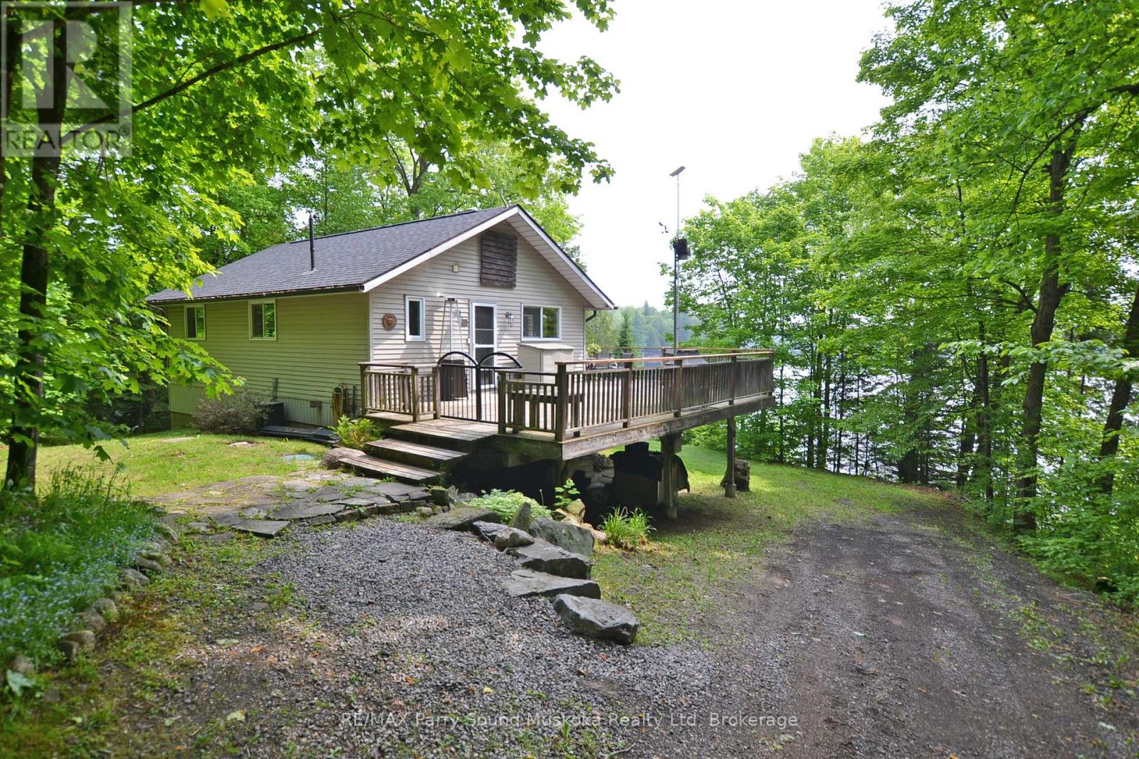 84 Captain Estates Road, Whitestone, Ontario  P0A 1G0 - Photo 7 - X12379737