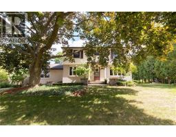 36 MARQUETTE Drive, Kitchener, Ontario