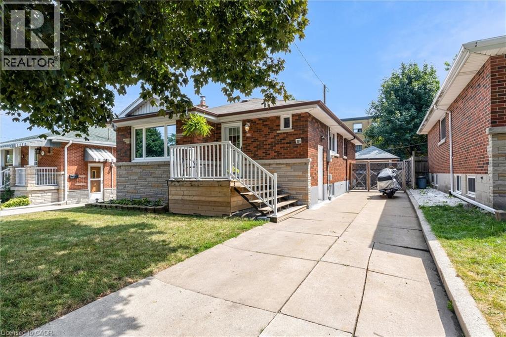 331 East 42nd Street, Hamilton, Ontario  L8T 3A6 - Photo 1 - 40763290