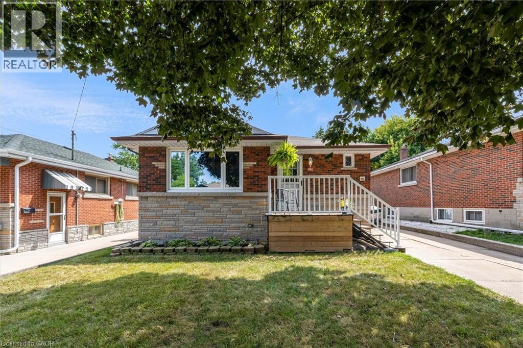 331 East 42nd Street, Hamilton, Ontario  L8T 3A6 - Photo 2 - 40763290