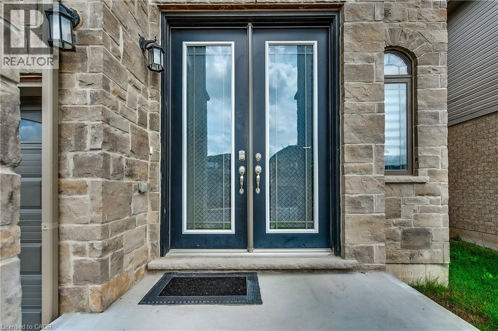 84 Cooke Avenue, Brantford, Ontario  N3T 0S1 - Photo 4 - 40766028