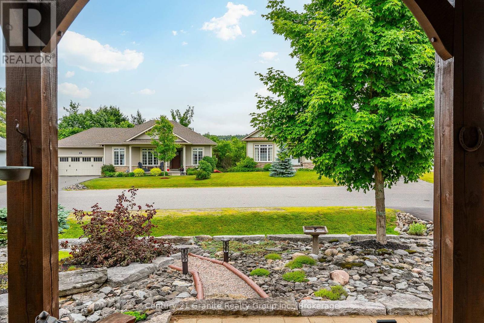 21 Windover Drive, Minden Hills, Ontario  K0M 2K0 - Photo 10 - X12381237