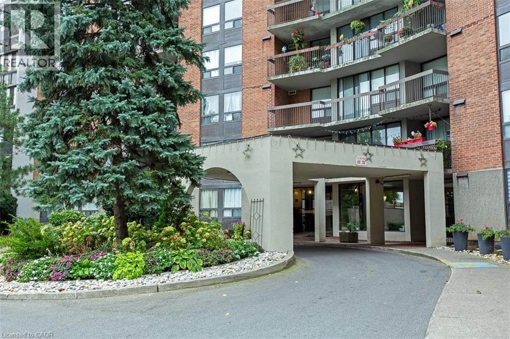 50 Mississauga Valley Boulevard Unit# 120, Mississauga, Ontario  L5A 3S2 - Photo 2 - 40766180
