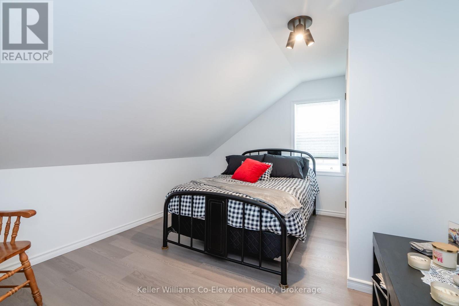 13 Toronto Avenue, South River, Ontario  P0A 1X0 - Photo 12 - X12381852