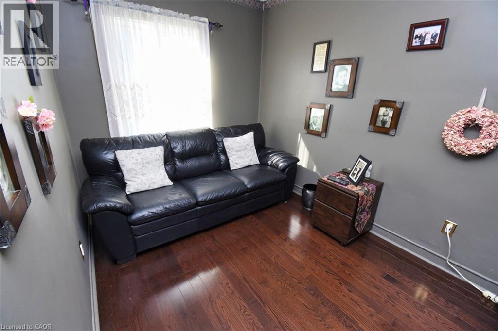 251 East 31st Street, Hamilton, Ontario  L8V 3P6 - Photo 14 - 40766120