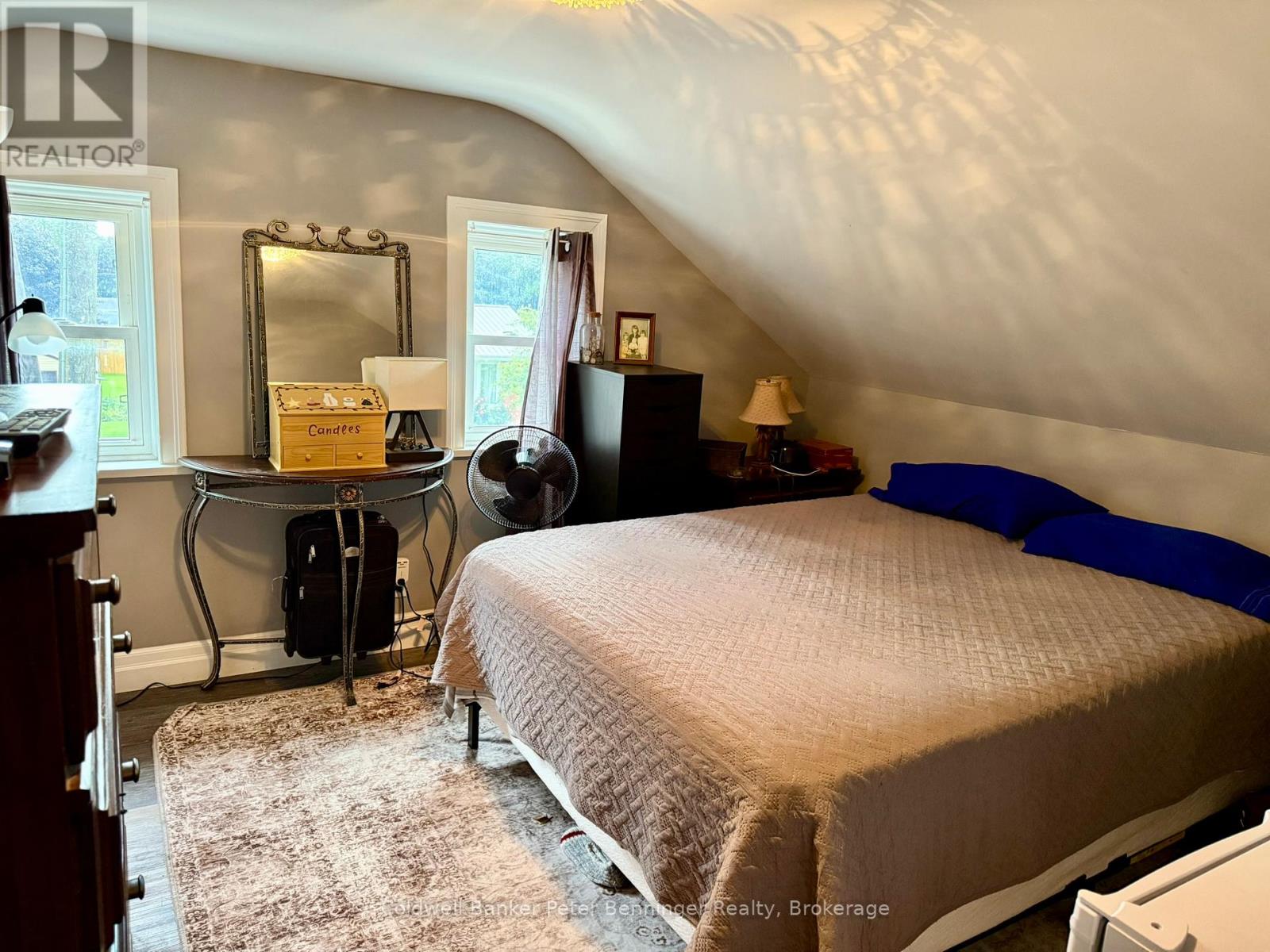 582 9th Street, Hanover, Ontario  N4N 1M6 - Photo 12 - X12381873