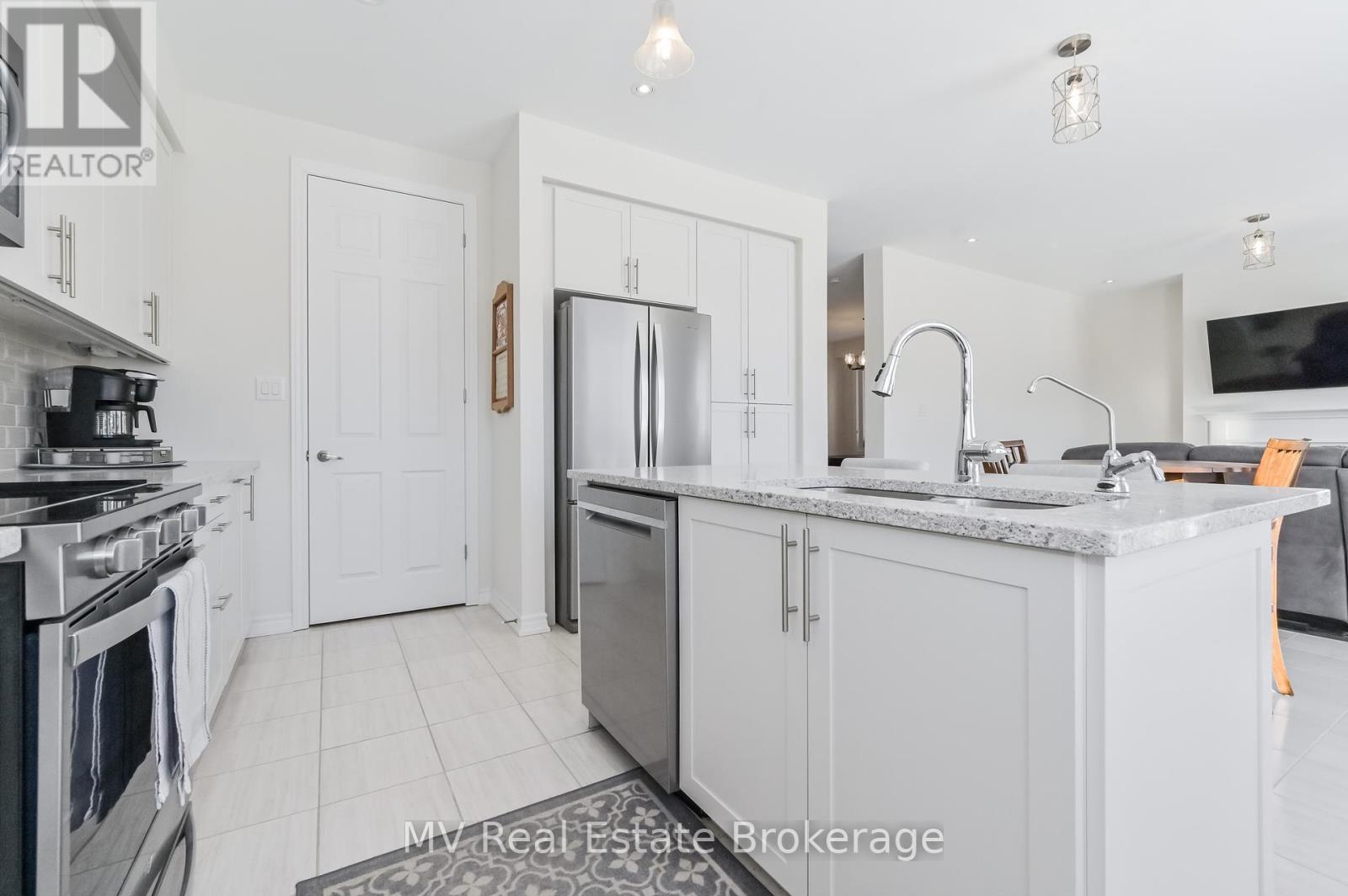 128 Farley Road, Centre Wellington, Ontario  N1M 0E8 - Photo 17 - X12381967