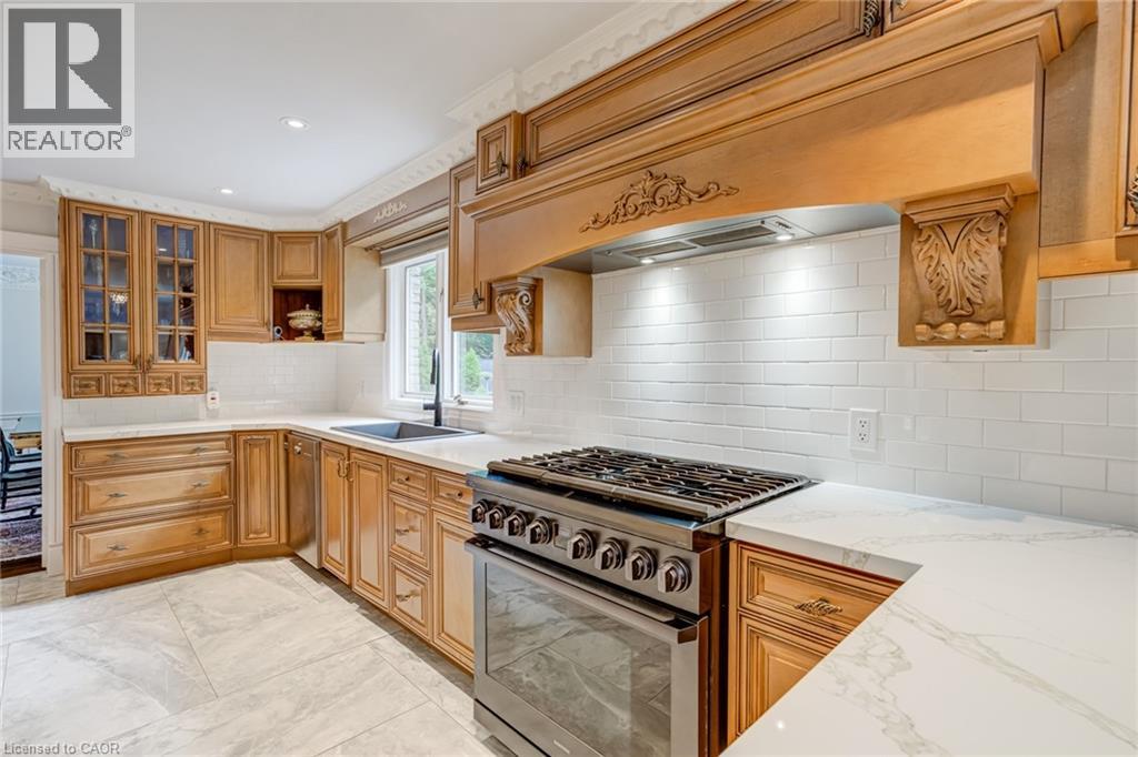 28 Stonegate Drive, Hamilton, Ontario  L9G 3R7 - Photo 12 - 40764260