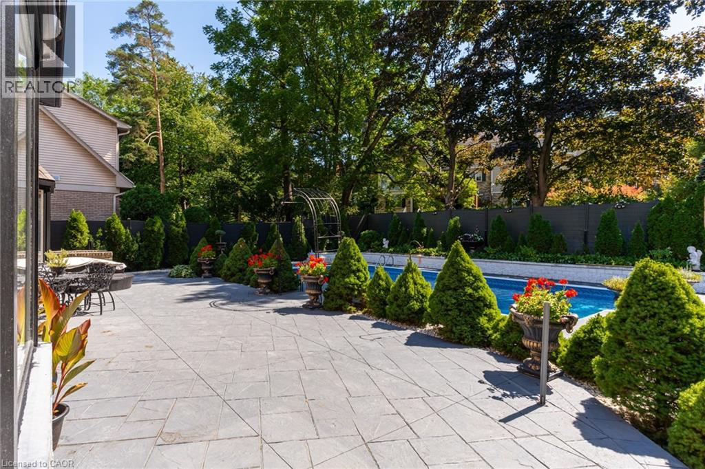 28 Stonegate Drive, Hamilton, Ontario  L9G 3R7 - Photo 42 - 40764260