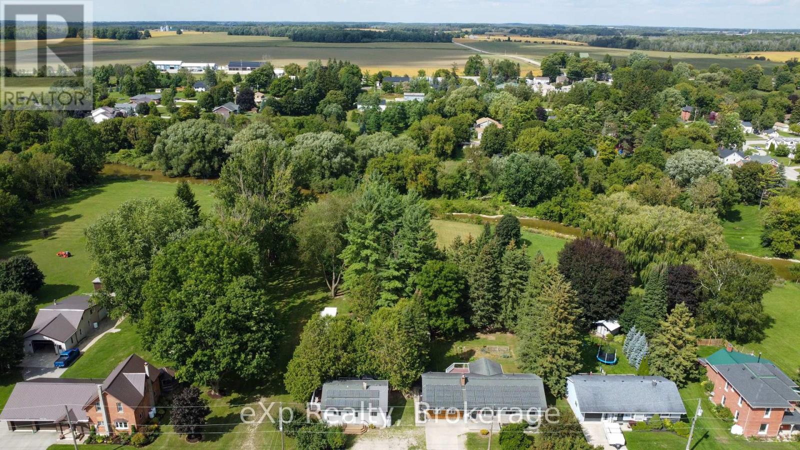 2033 Mill Street, Howick, Ontario  N0G 1X0 - Photo 46 - X12382289