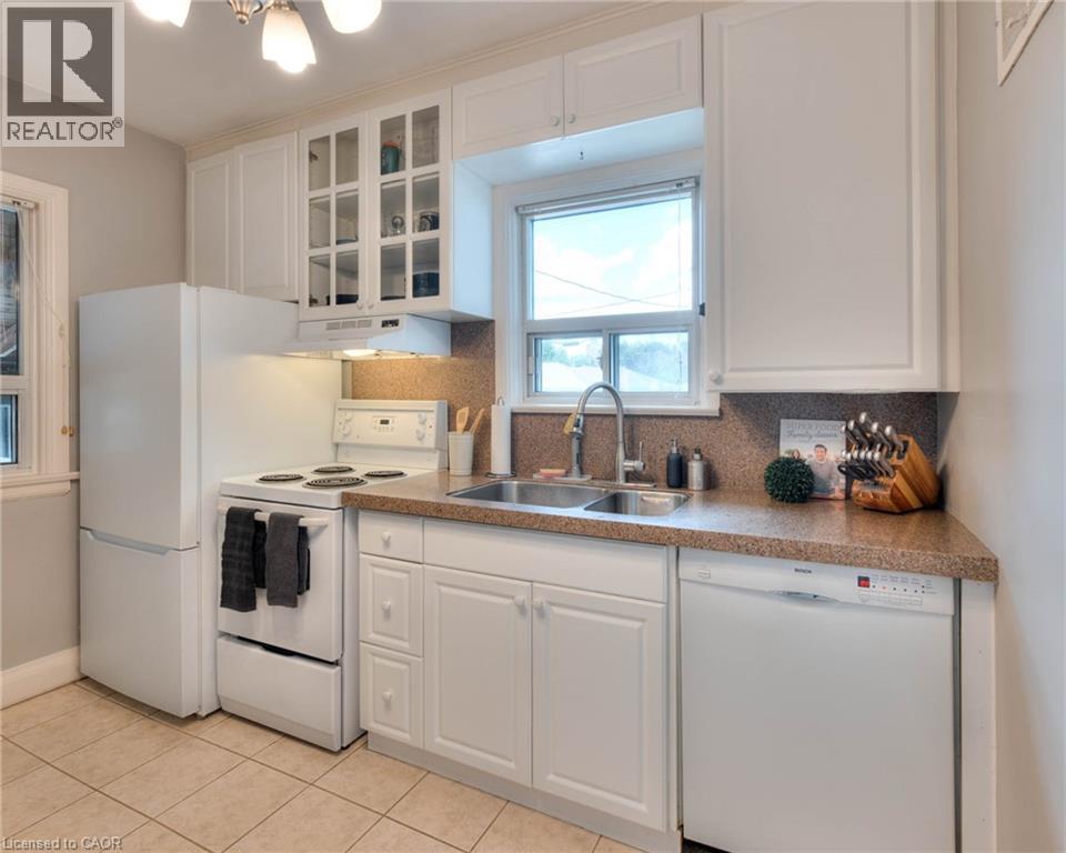 577 Stirling Avenue S, Kitchener, Ontario  N2M 3J5 - Photo 12 - 40766276