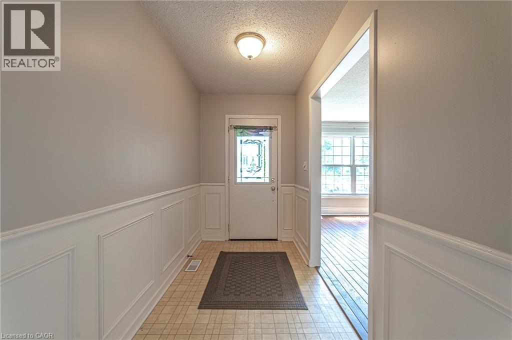 929 Daryl Drive, Burlington, Ontario  L7T 4C1 - Photo 6 - 40766450
