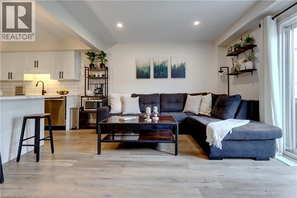 355 Fisher Mills Road Unit# 74, Cambridge, Ontario  N3C 4N5 - Photo 13 - 40765988