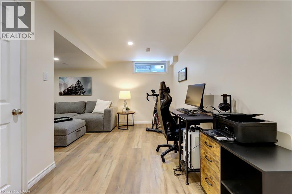 355 Fisher Mills Road Unit# 74, Cambridge, Ontario  N3C 4N5 - Photo 25 - 40765988