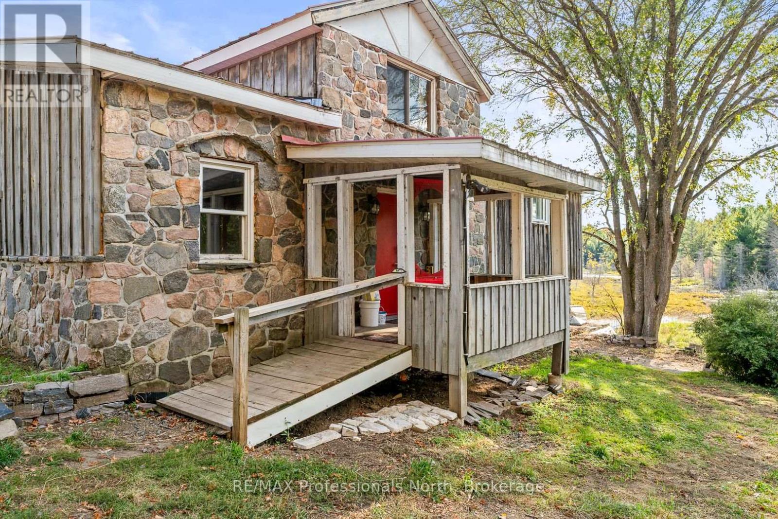 1127 Fallowfield Road, Highlands East, Ontario  K0M 1S0 - Photo 5 - X12382539
