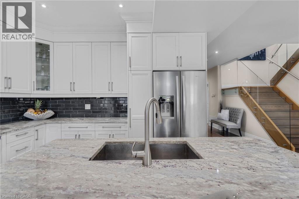 958 Beach Boulevard, Hamilton, Ontario  L8H 6Z4 - Photo 14 - 40766476