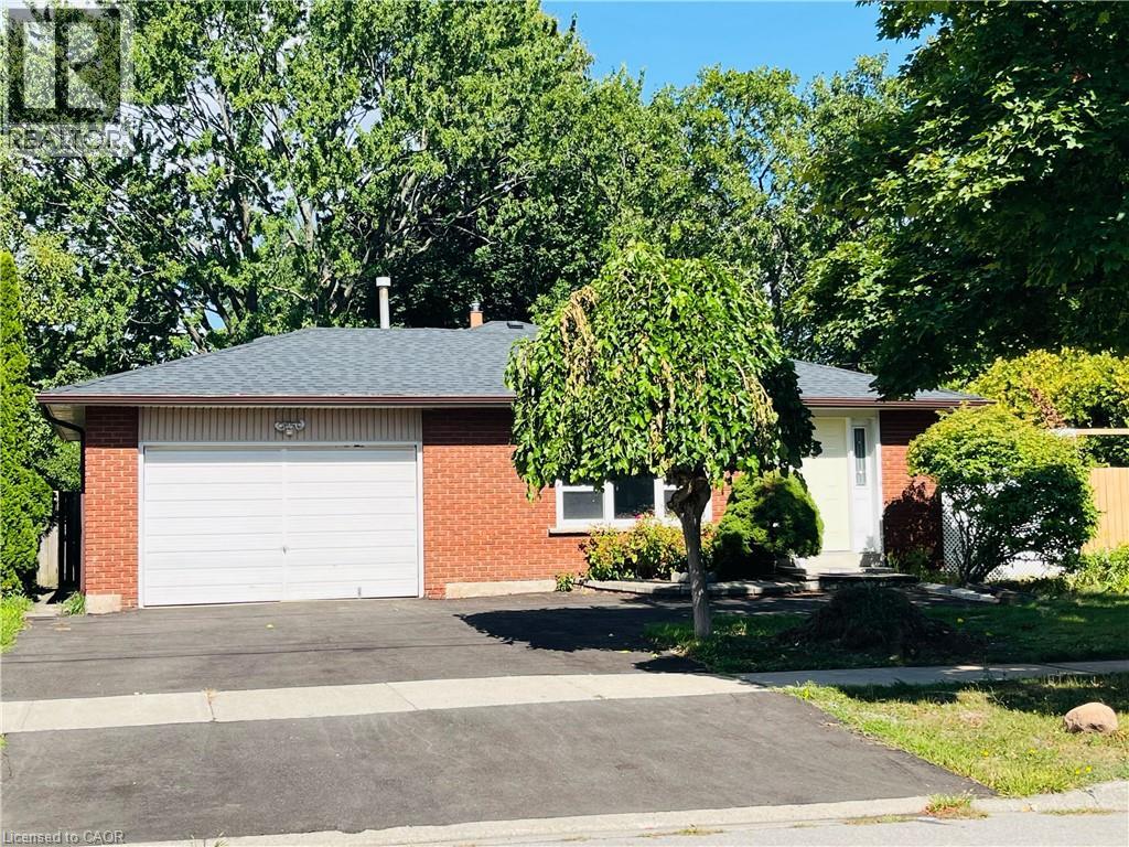 5529 SPRUCE Avenue, Burlington, Ontario