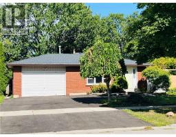 5529 SPRUCE Avenue, Burlington, Ontario
