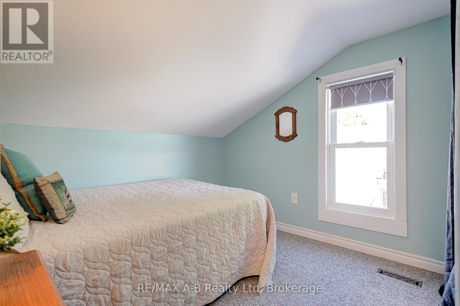 36 Huron Street, Huron East, Ontario  N0K 1W0 - Photo 26 - X12382696