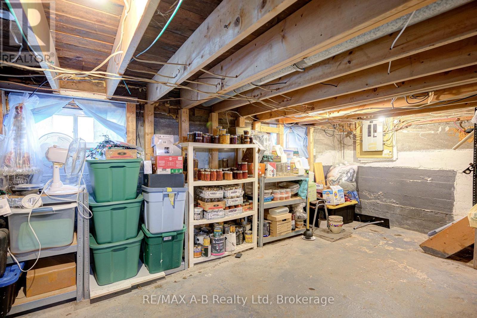 36 Huron Street, Huron East, Ontario  N0K 1W0 - Photo 33 - X12382696