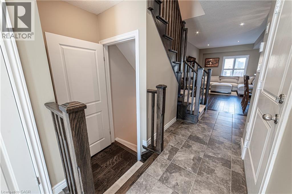 28 Kingsborough Drive, Hamilton, Ontario  L0R 1P0 - Photo 5 - 40765992