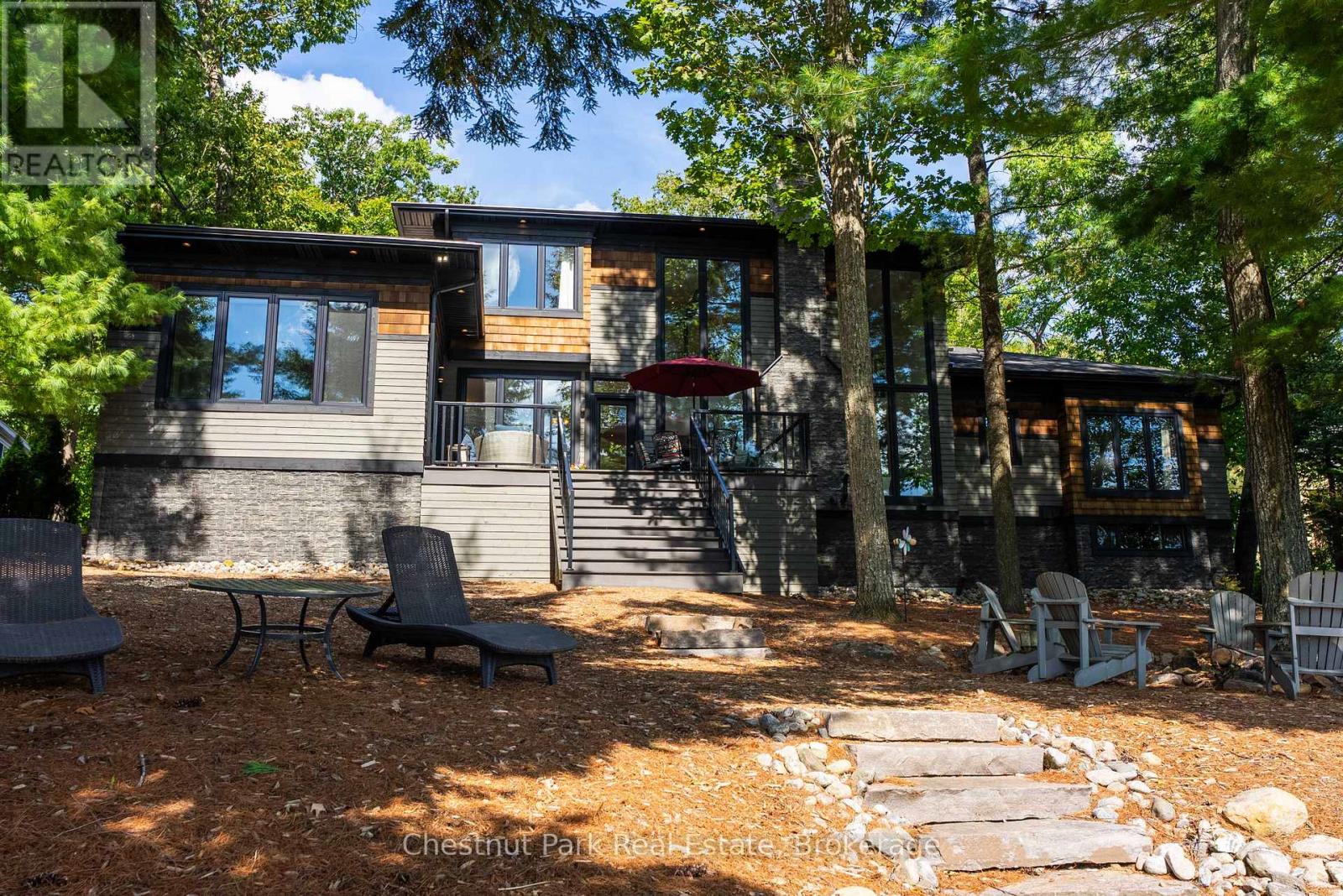 1030a Gordon Street, Muskoka Lakes, Ontario  P0C 1A0 - Photo 2 - X12383018