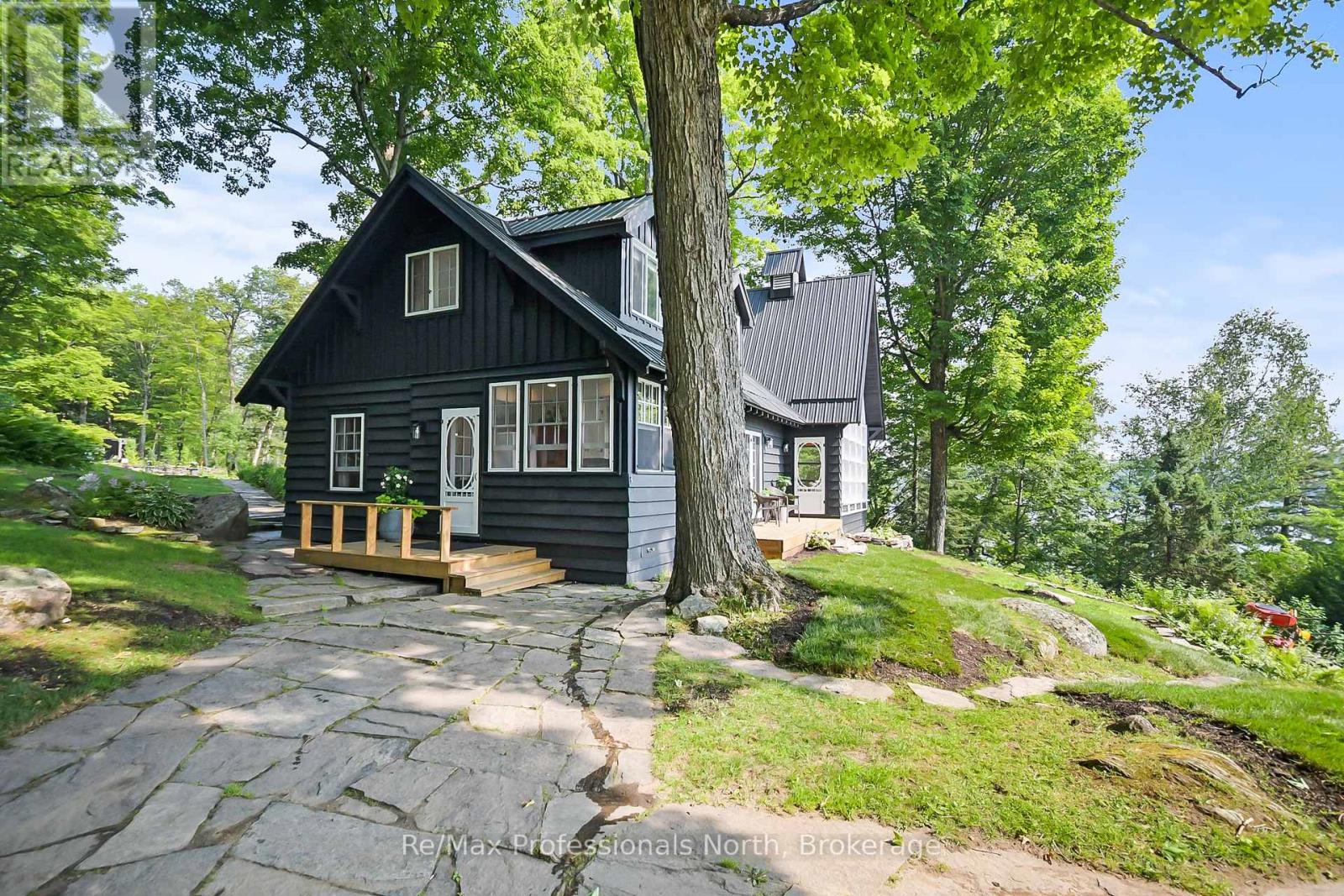 95 Pen Lake Point Road, Huntsville, Ontario  P1H 1A9 - Photo 42 - X12383052
