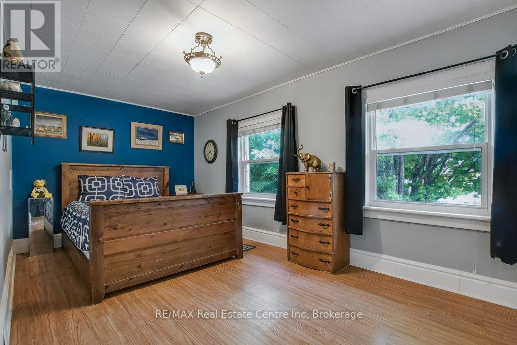 207 Waterloo Avenue, Guelph, Ontario  N1H 3J4 - Photo 14 - X12383129