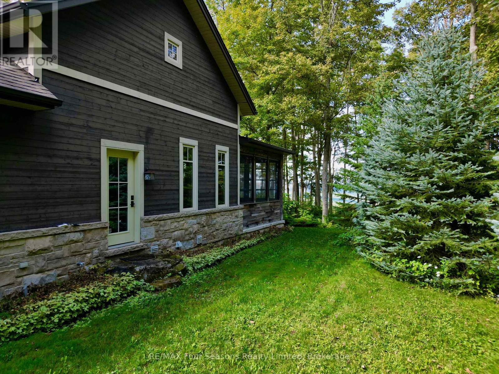 177 Osprey Heights, Grey Highlands, Ontario  N0C 1M0 - Photo 44 - X12383249