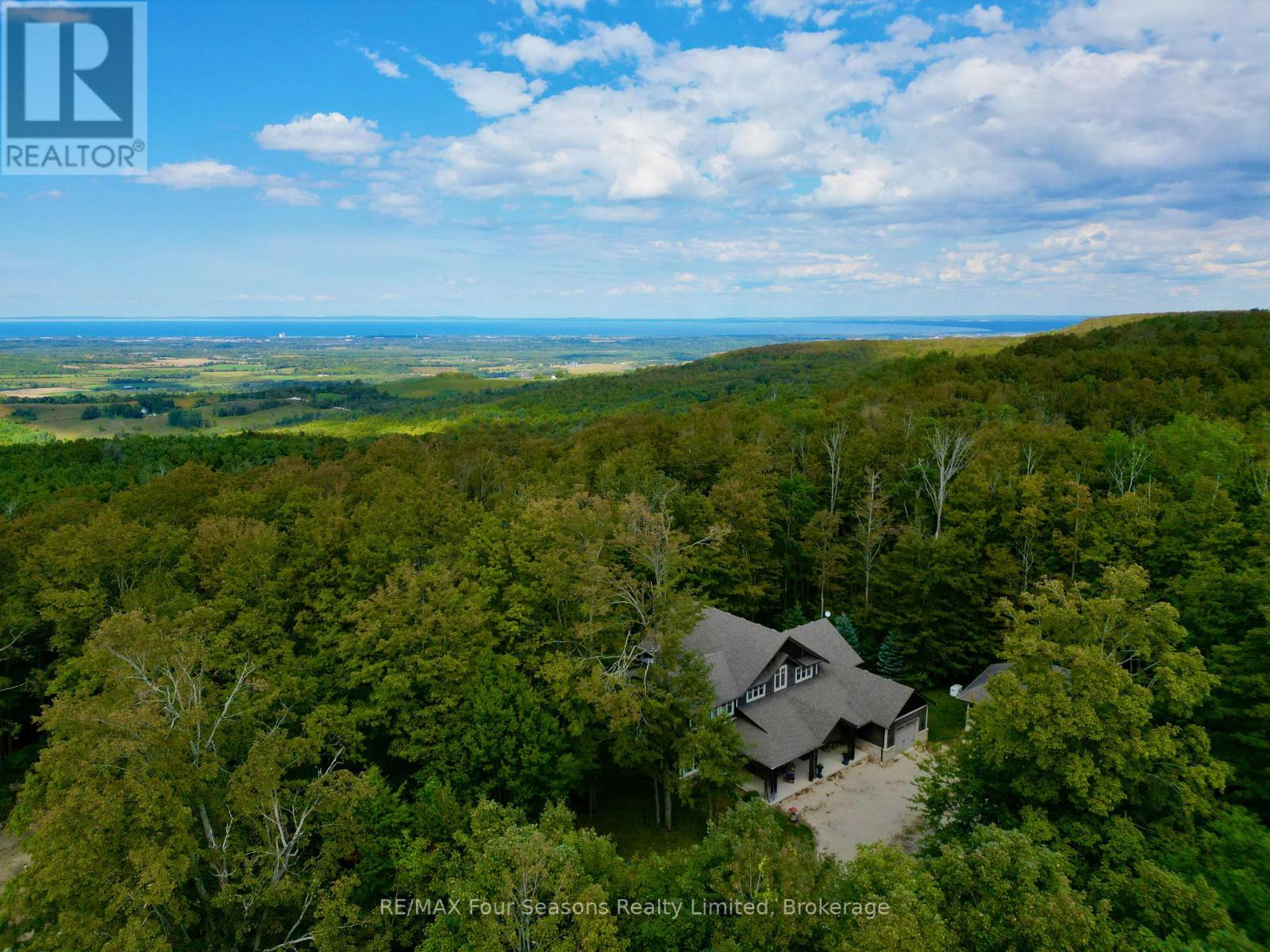 177 Osprey Heights, Grey Highlands, Ontario  N0C 1M0 - Photo 50 - X12383249